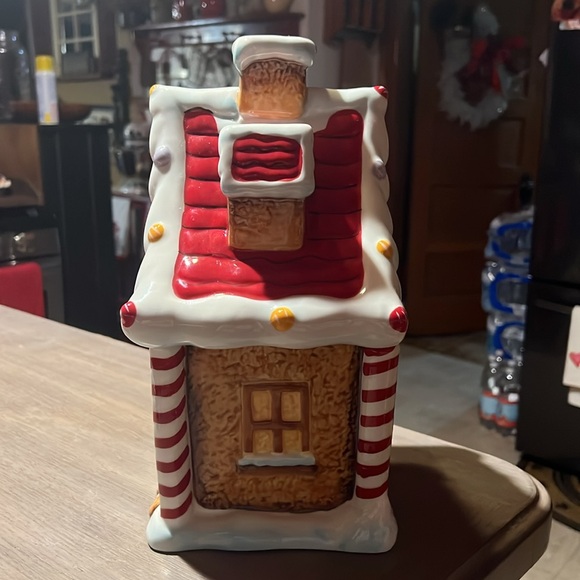 Christmas House Cookie Jar - Picture 2 of 7